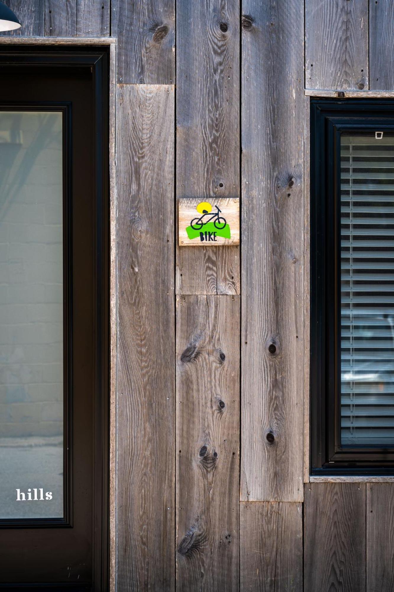 "Bike" At Hills Meaford, Pet Friendly, Ground Floor Suite Exterior photo